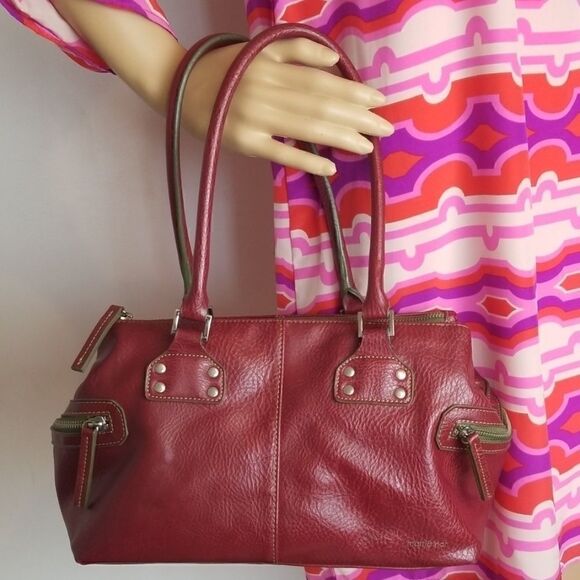 Matt & Nat maroon leather shoulder bag - Picture 1 of 8